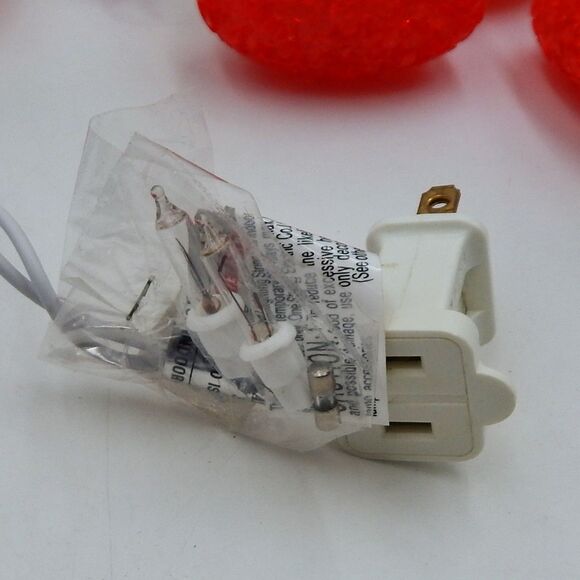 Melted Popcorn Red Hearts String 10 Light Set Replacement Bulbs - Picture 4 of 4